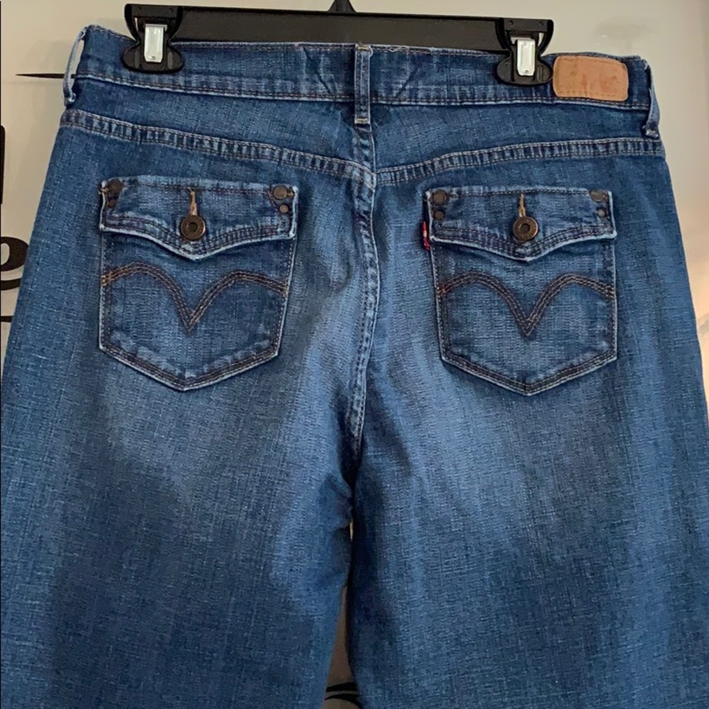 Levi’s Cropped Jeans - Picture 5 of 9